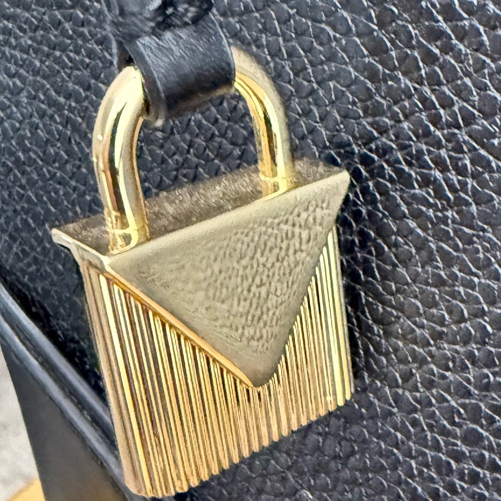 Michael Kors Mercer Gallery Medium Faux Pebble Leather Center Zip Tote Bag Black - Picture 4 of 16